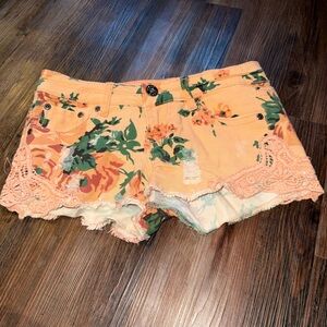 BONGO Orange Floral Lace Jean Shorts